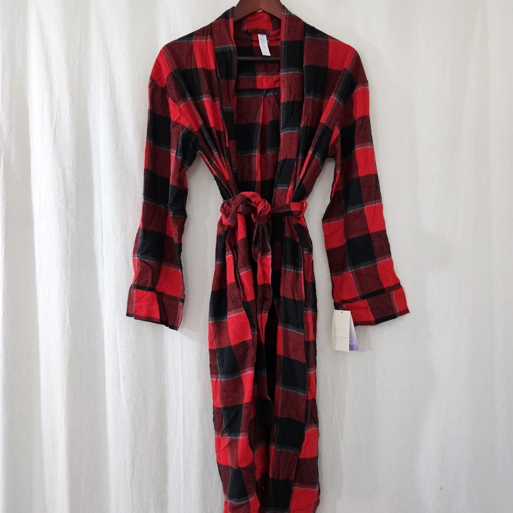 stars above Plaid Robe in Red & Black Women’s Size M/L - Picture 2 of 6